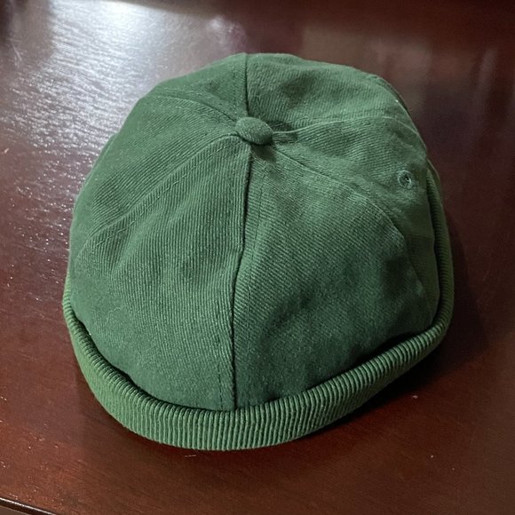 One size Green Docker Brimless Cap - Picture 2 of 4